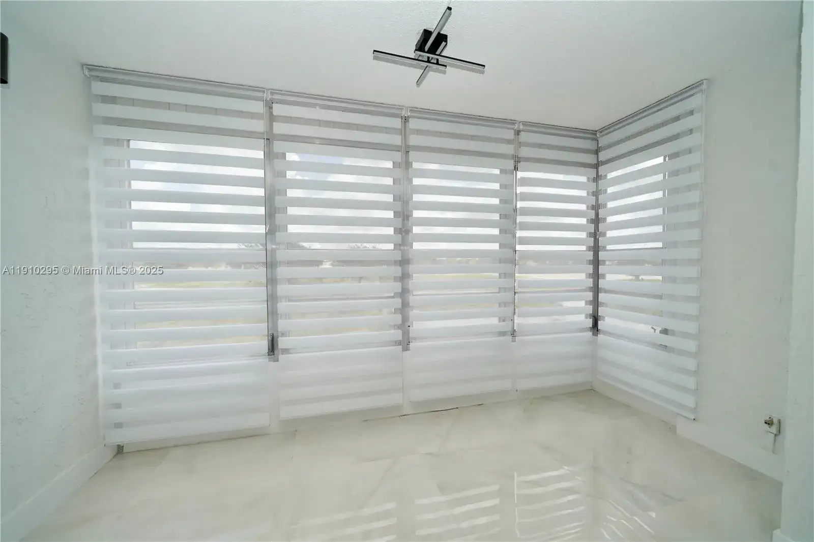 2551 Aragon Blvd # 310, Sunrise FL 33322 photo 4
