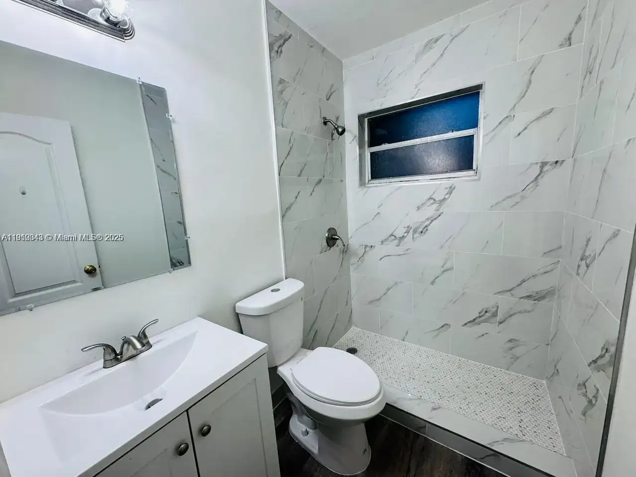 932 NW 5th St, Miami FL 33128 photo 4