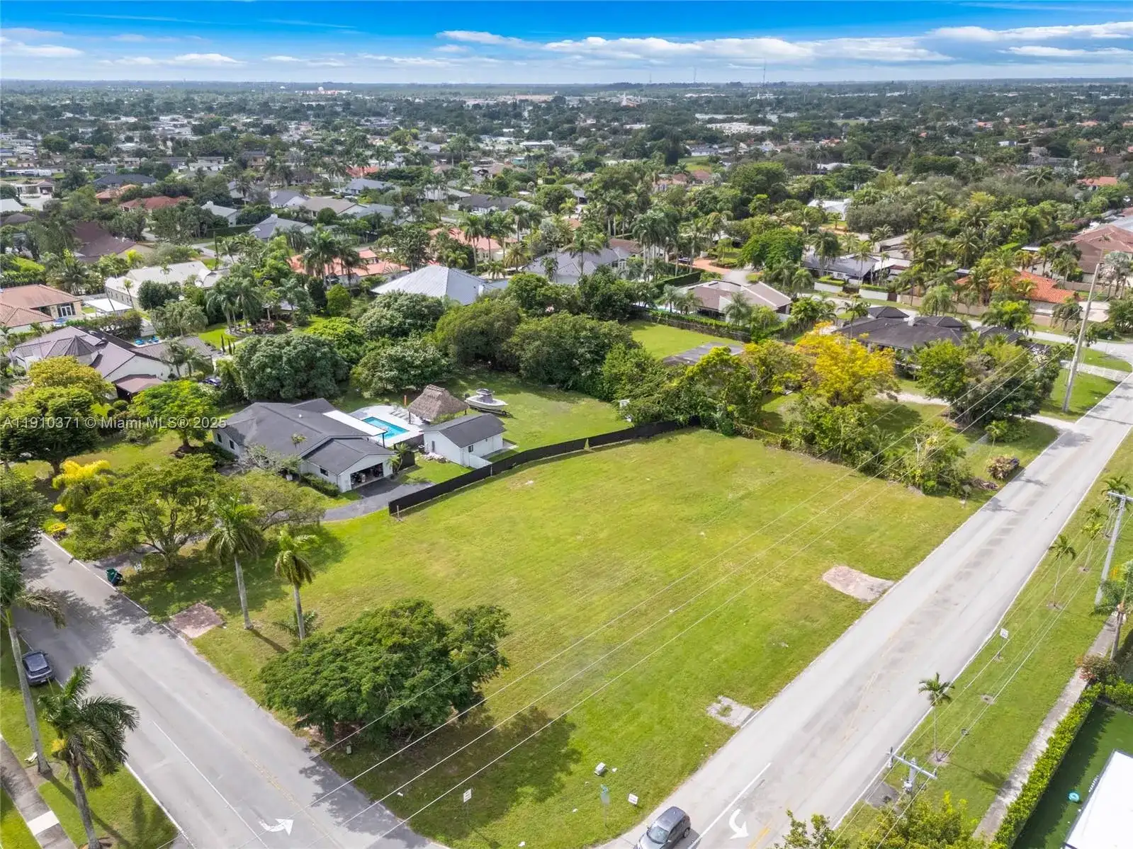 13600 SW 107th Ave, Miami FL 33176 photo 2