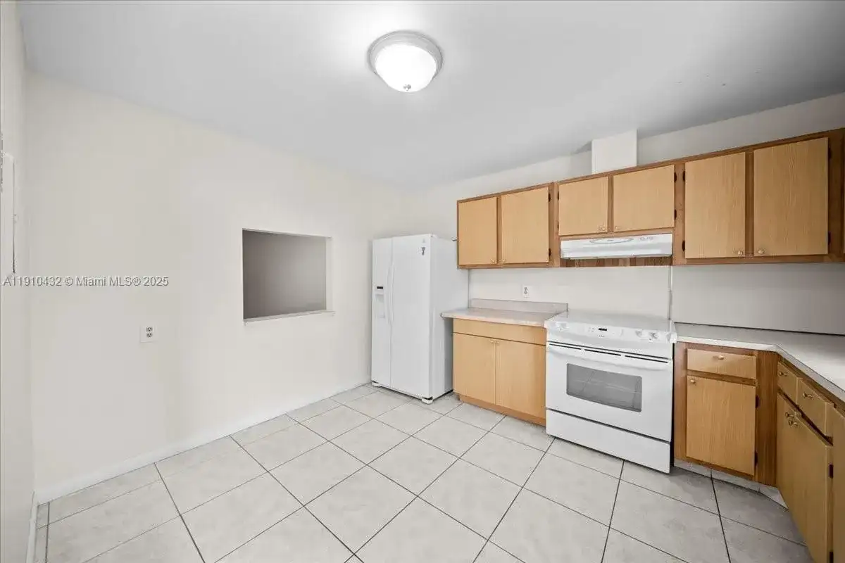 508 Holyoke Ln # A, Lake Worth FL 33467 photo 4