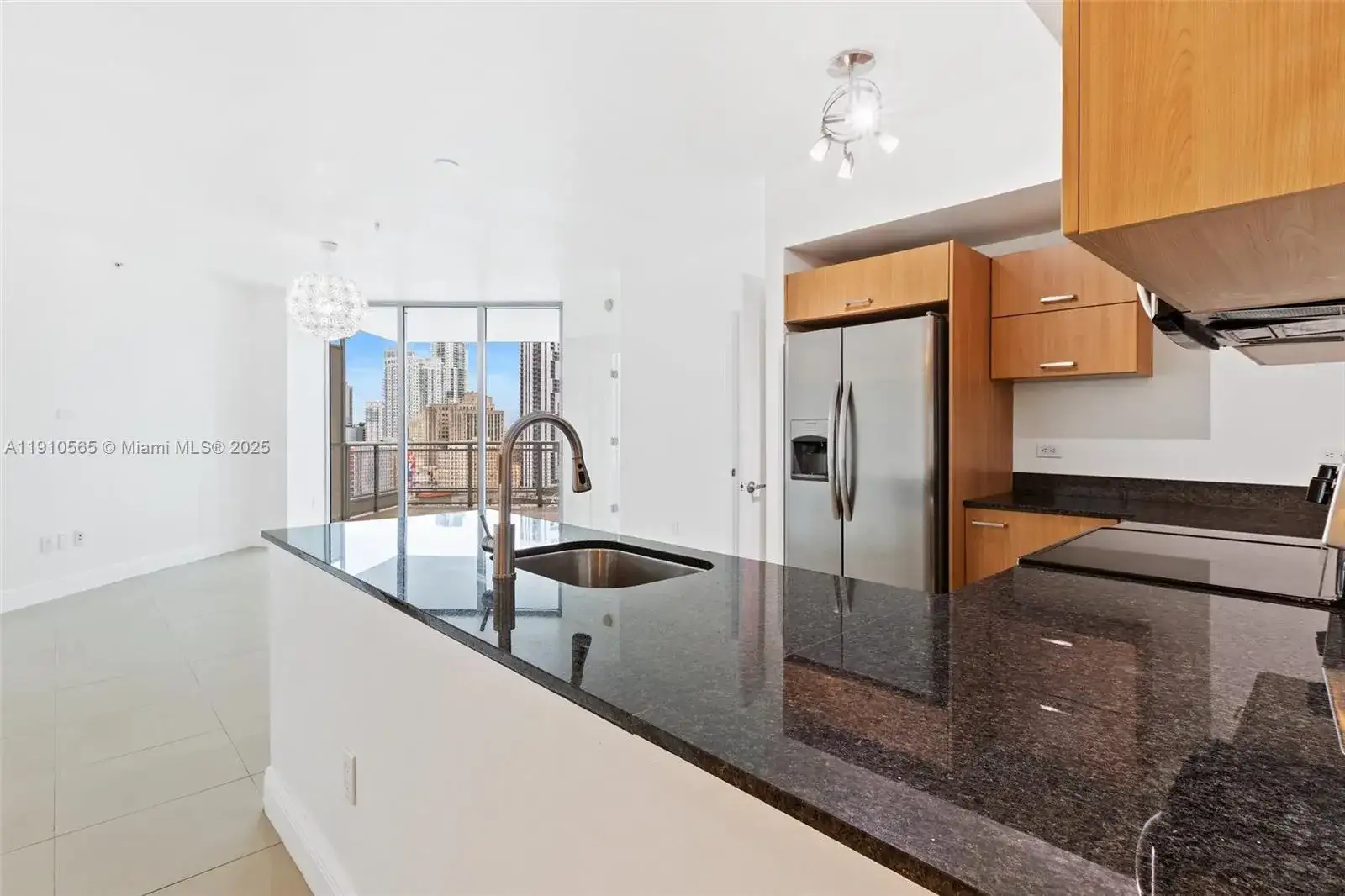 350 S Miami Ave # 1805, Miami FL 33130 photo 4