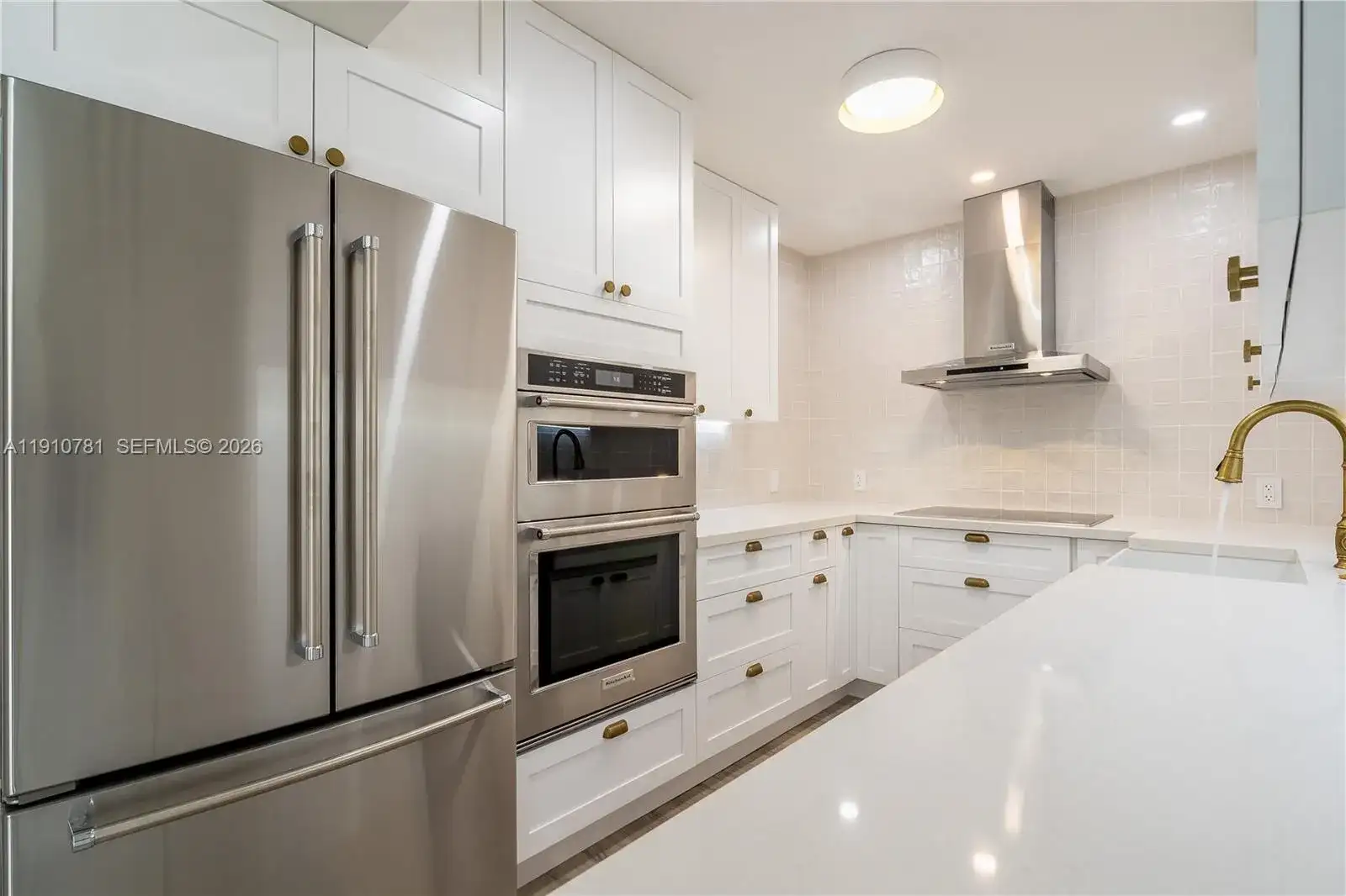 3675 N Country Club Dr # 1906, Aventura FL 33180 photo 4