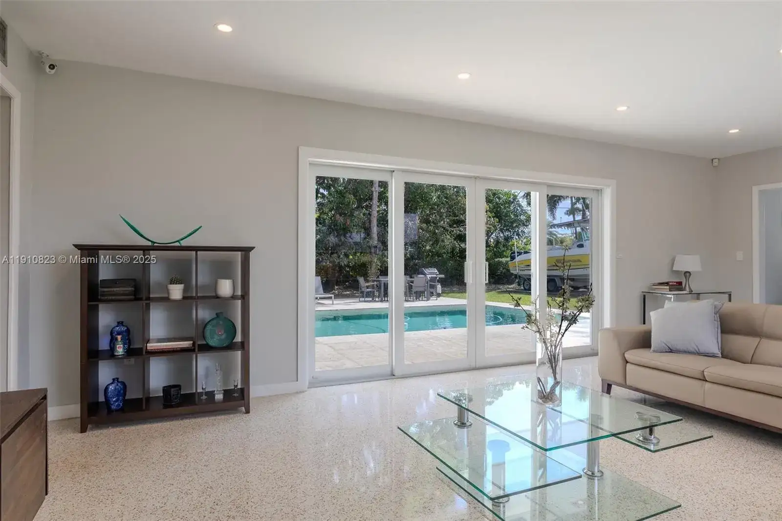 9260 SW 166th Ter, Palmetto Bay FL 33157 photo 4