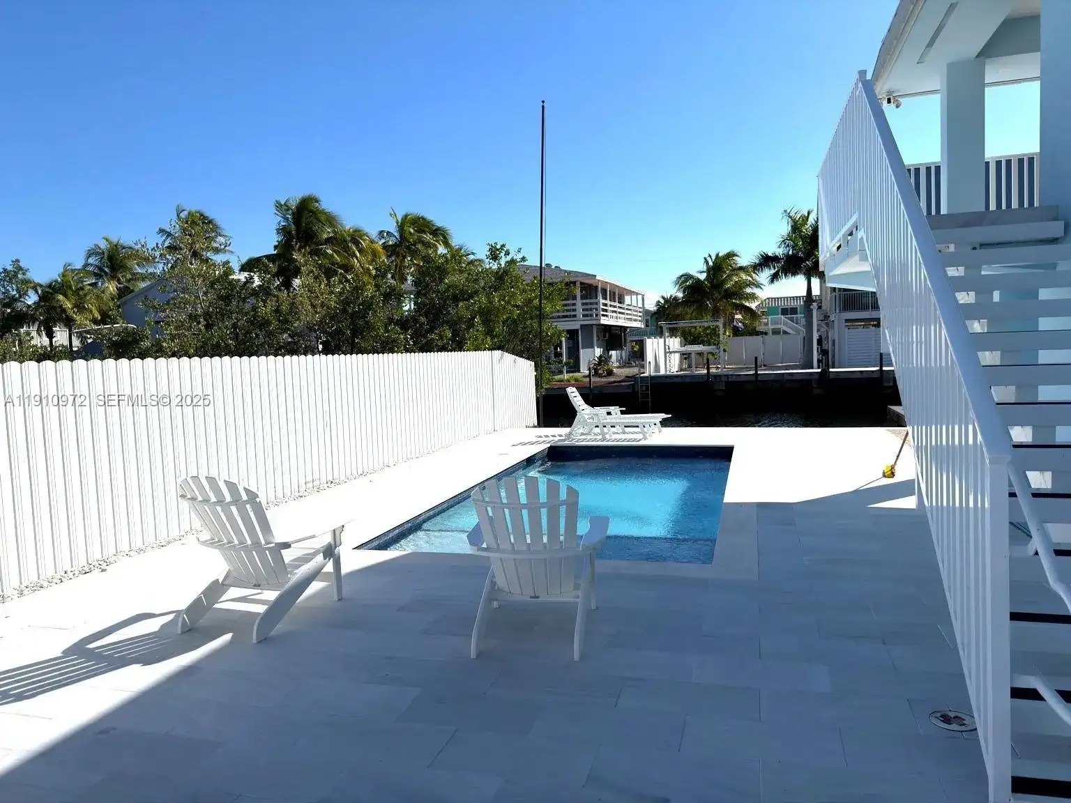 27346 Martinique Ln, Middle Keys FL 33042 photo 4