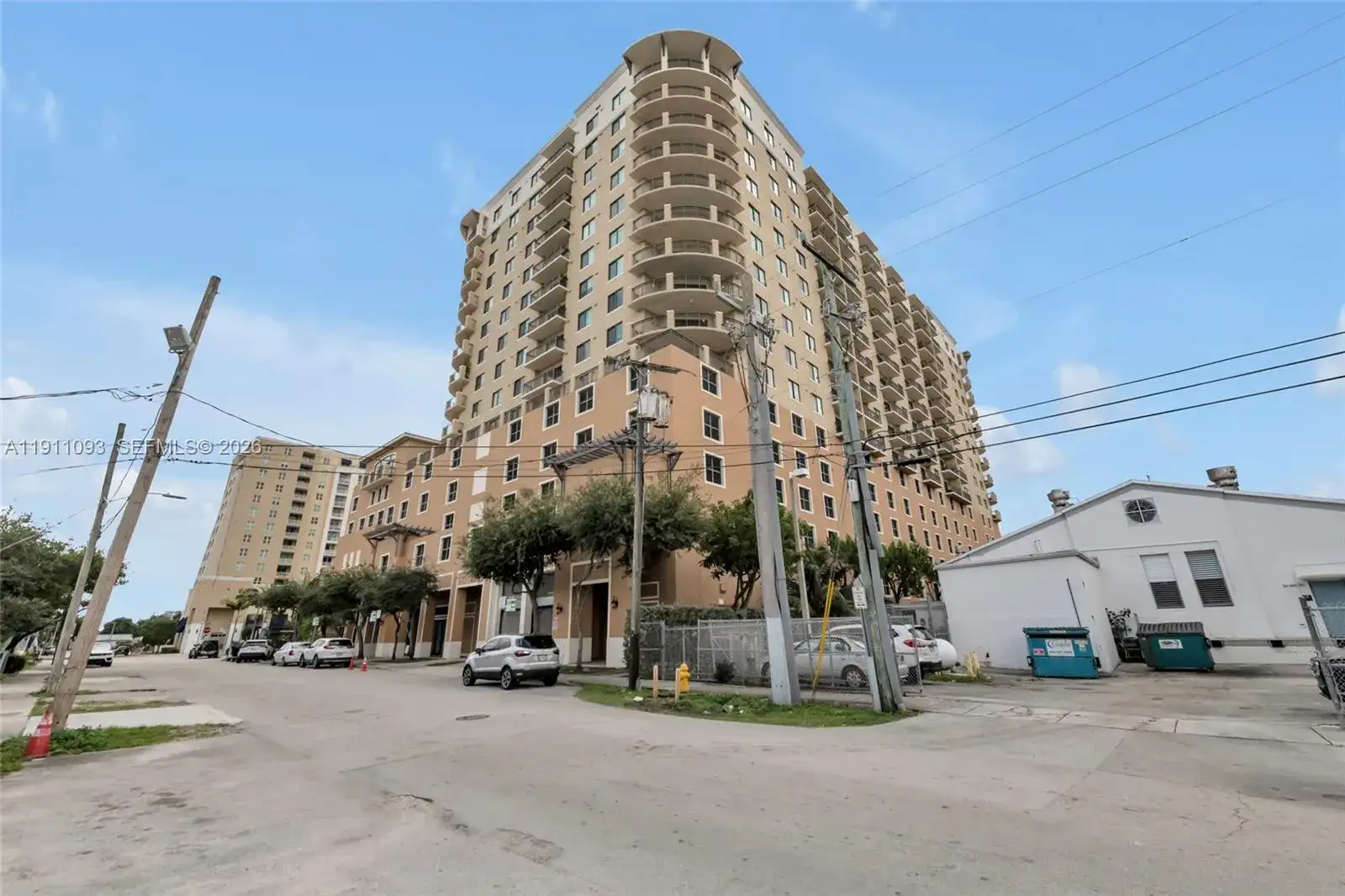 4242 NW 2nd St # 807, Miami FL 33126 photo 2