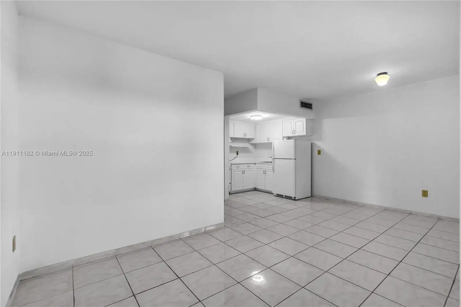 1330 W 54th St # 302C, Hialeah FL 33012 photo 4