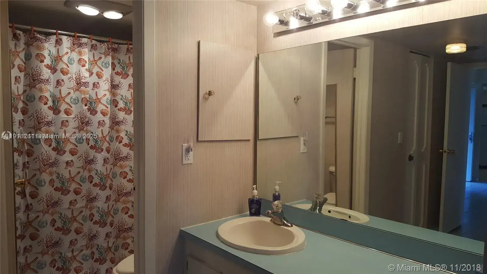 3401 N Country Club Dr # 412, Aventura FL 33180 photo 3