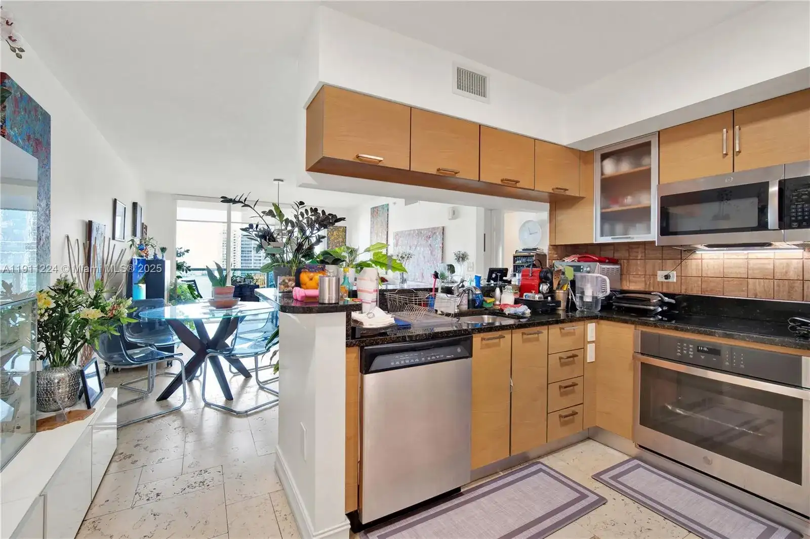 31 SE 5th St # 2910, Miami FL 33131 photo 5