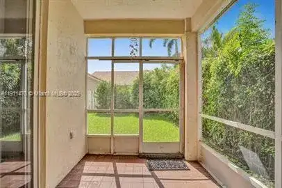 955 Savannah Falls Dr, Weston FL 33327 photo 4