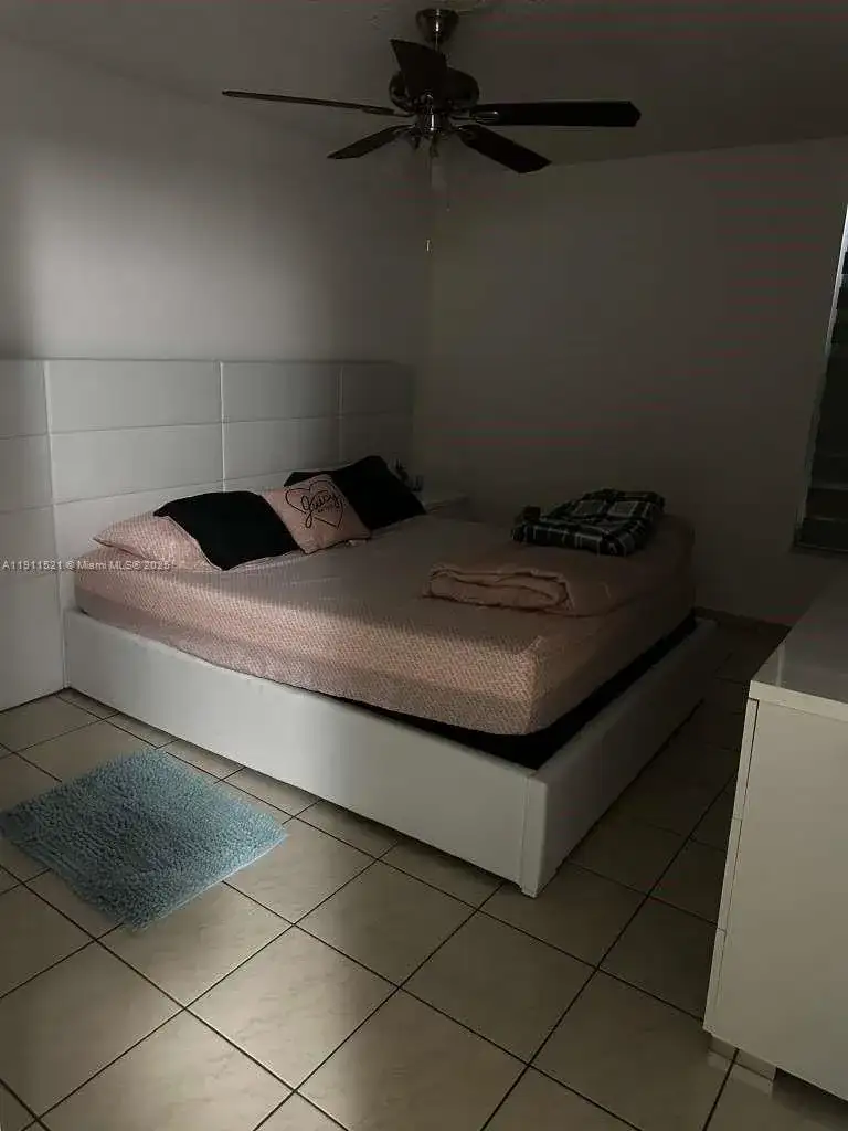 210 Fontainebleau Blvd # 413, Miami FL 33172 photo 3