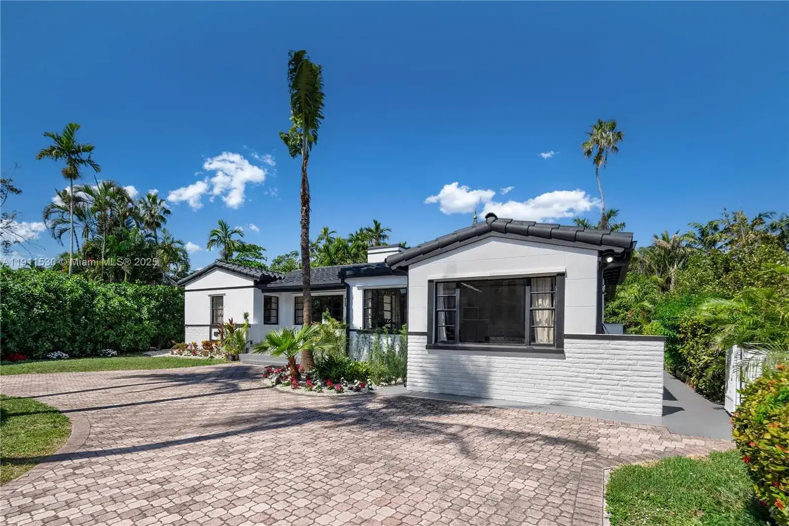 118 E 3rd Ct, Miami Beach FL 33139 photo 3