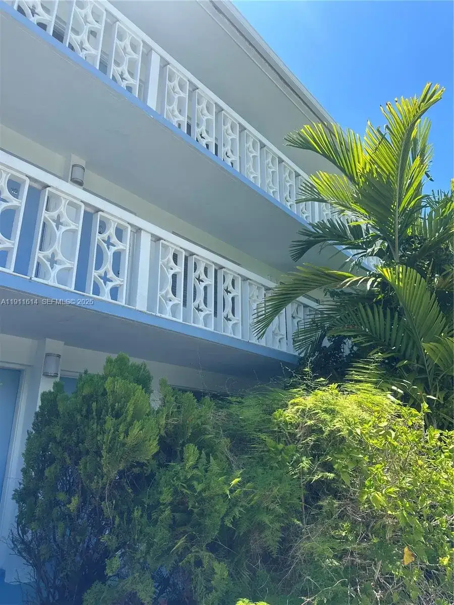 1120 102nd St # 8, Bay Harbor Islands FL 33154 photo 2
