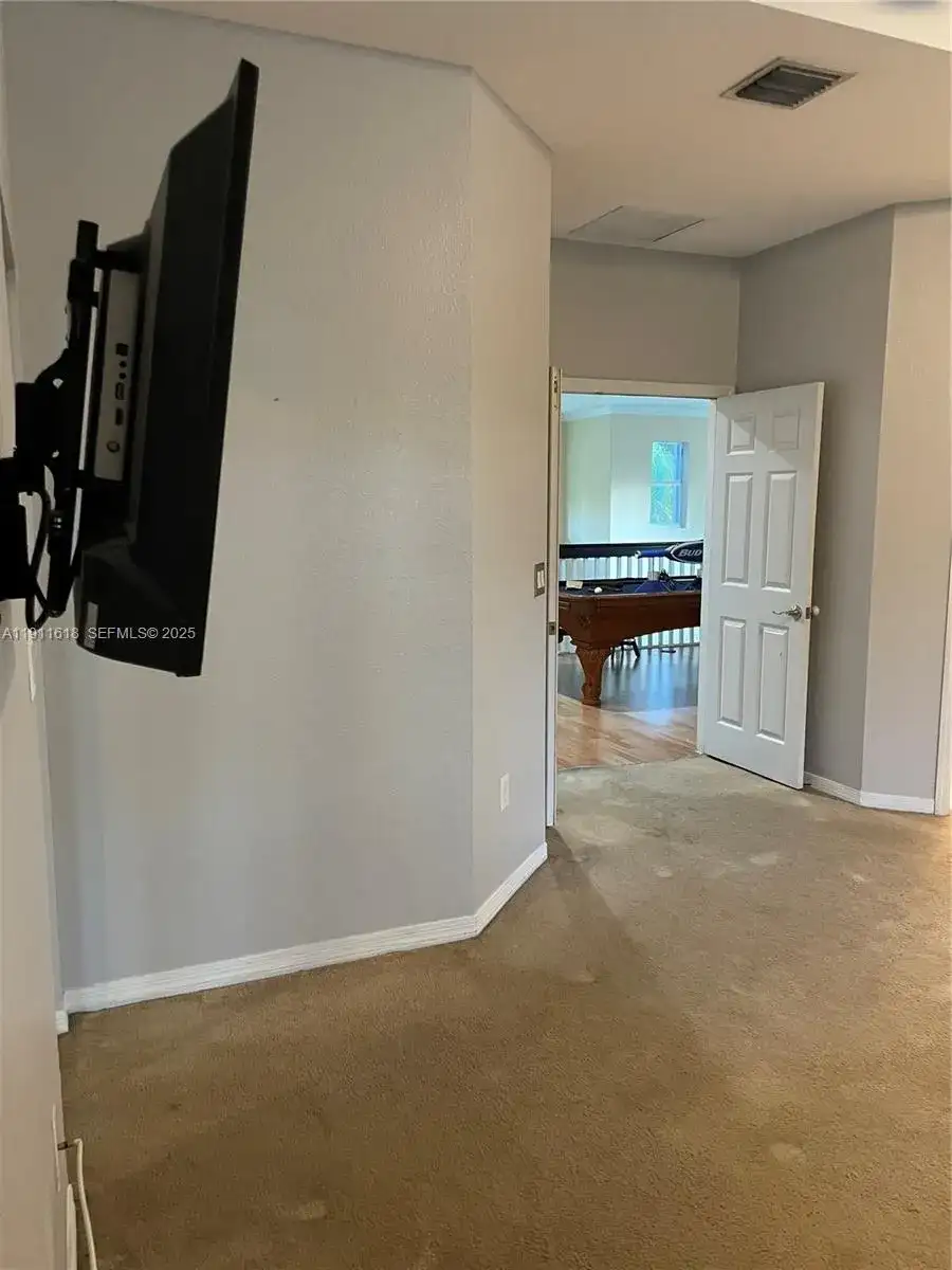 20774 SW 90th Pl, Cutler Bay FL 33189 photo 5