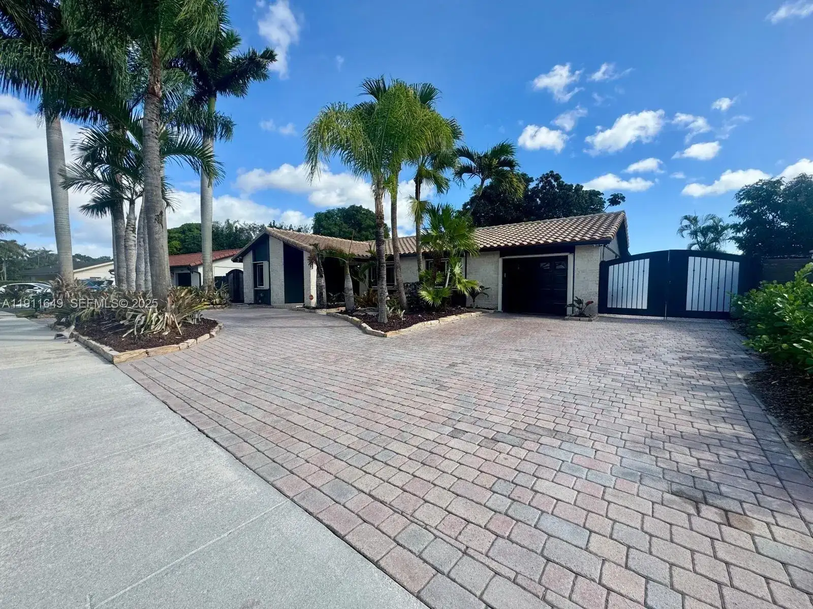 6905 SW 148th Ct, Miami FL 33193 photo 3