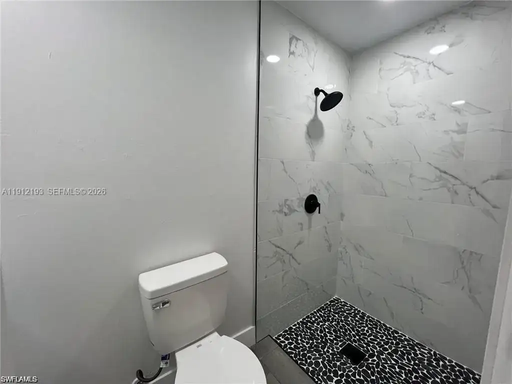1109 N Grifford Ave, Lehigh Acres FL 33936 photo 5