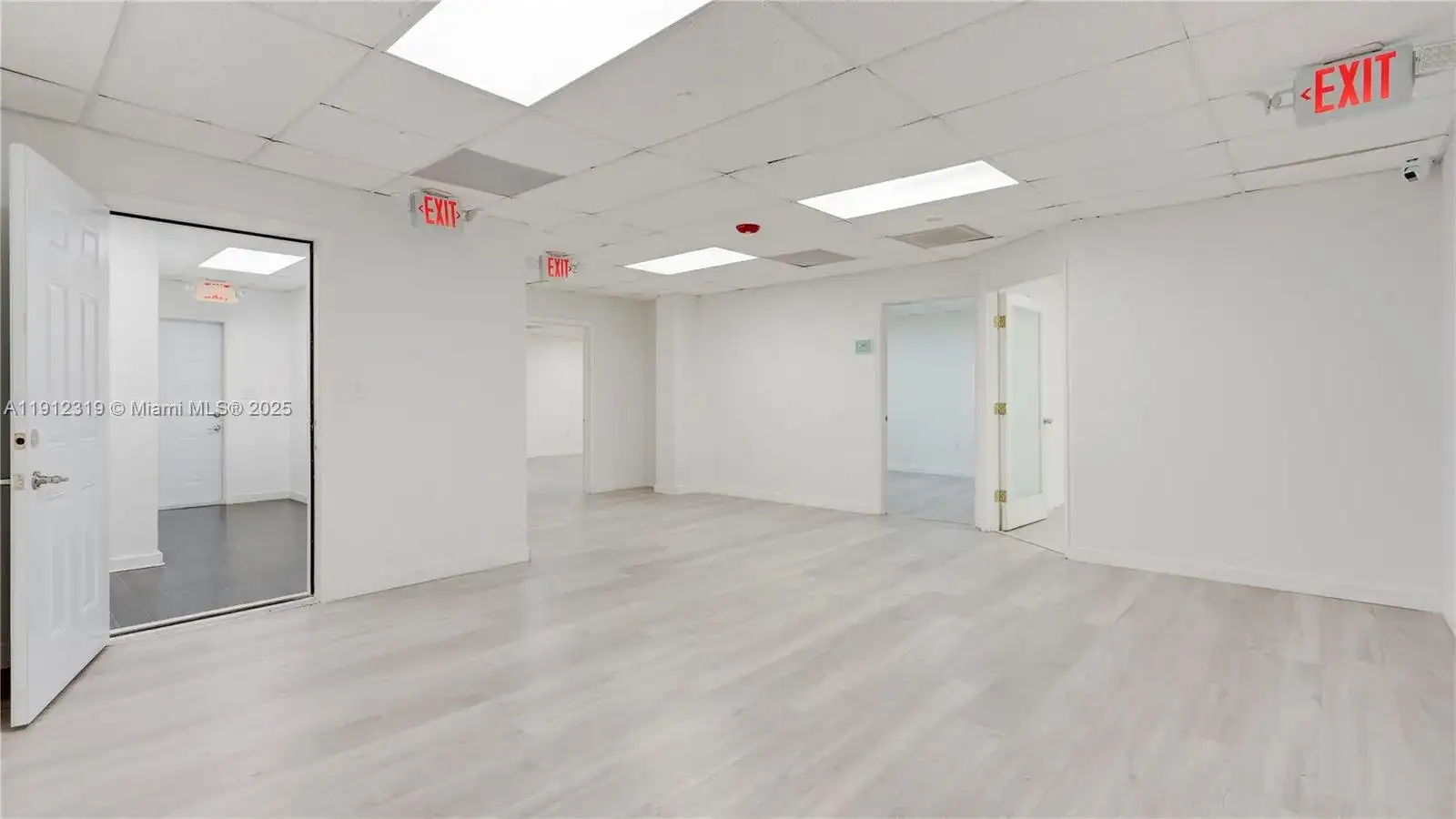 10460 Quail Roost Dr, Cutler Bay FL 33157 photo 5