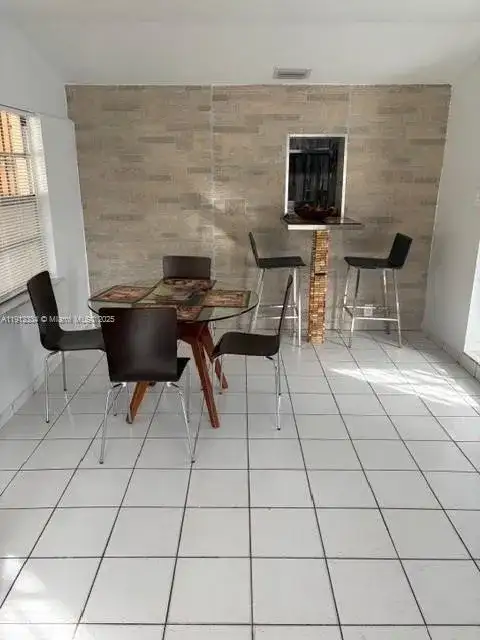 1911 SW 23rd St, Miami FL 33145 photo 2