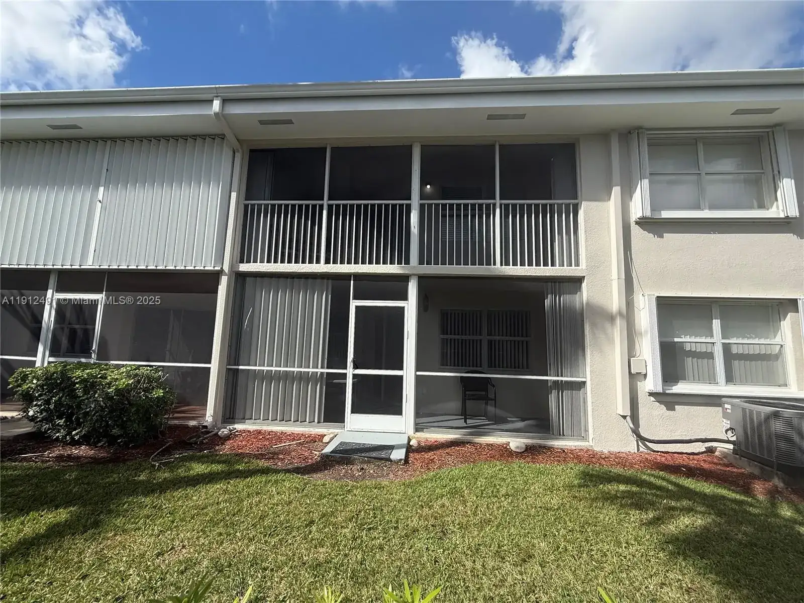 2203 SE 27th Dr # A, Homestead FL 33035 photo 2