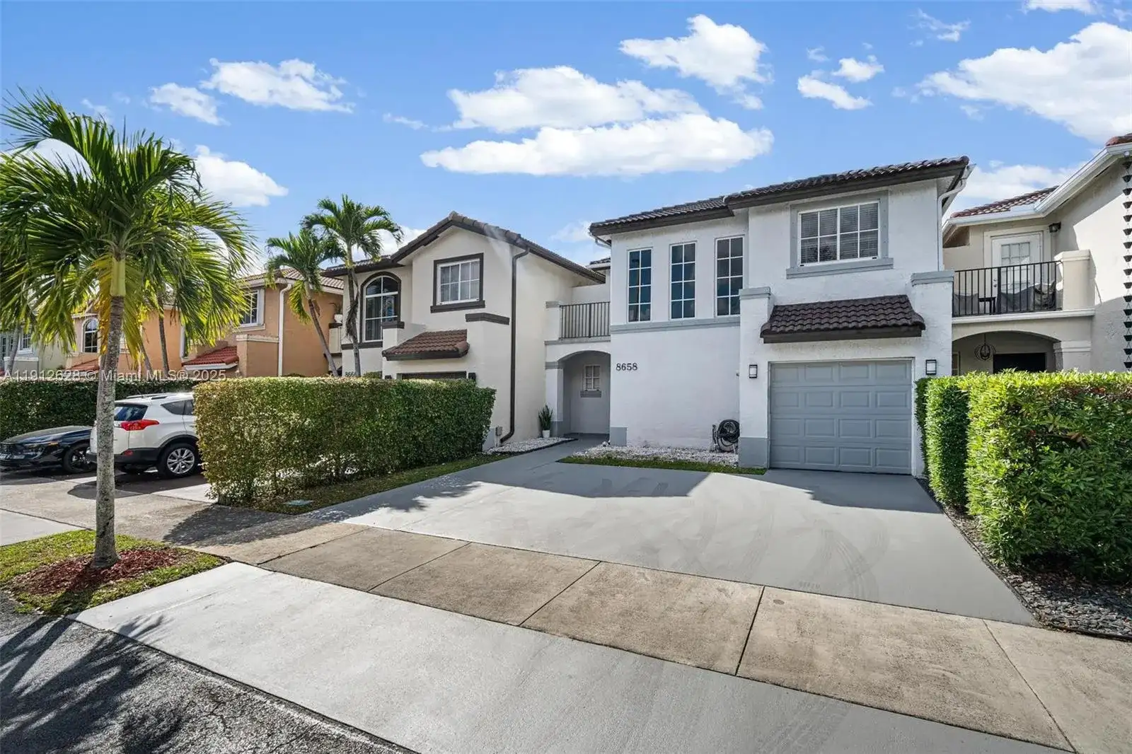 8658 SW 159th Ct, Miami FL 33193 photo 2