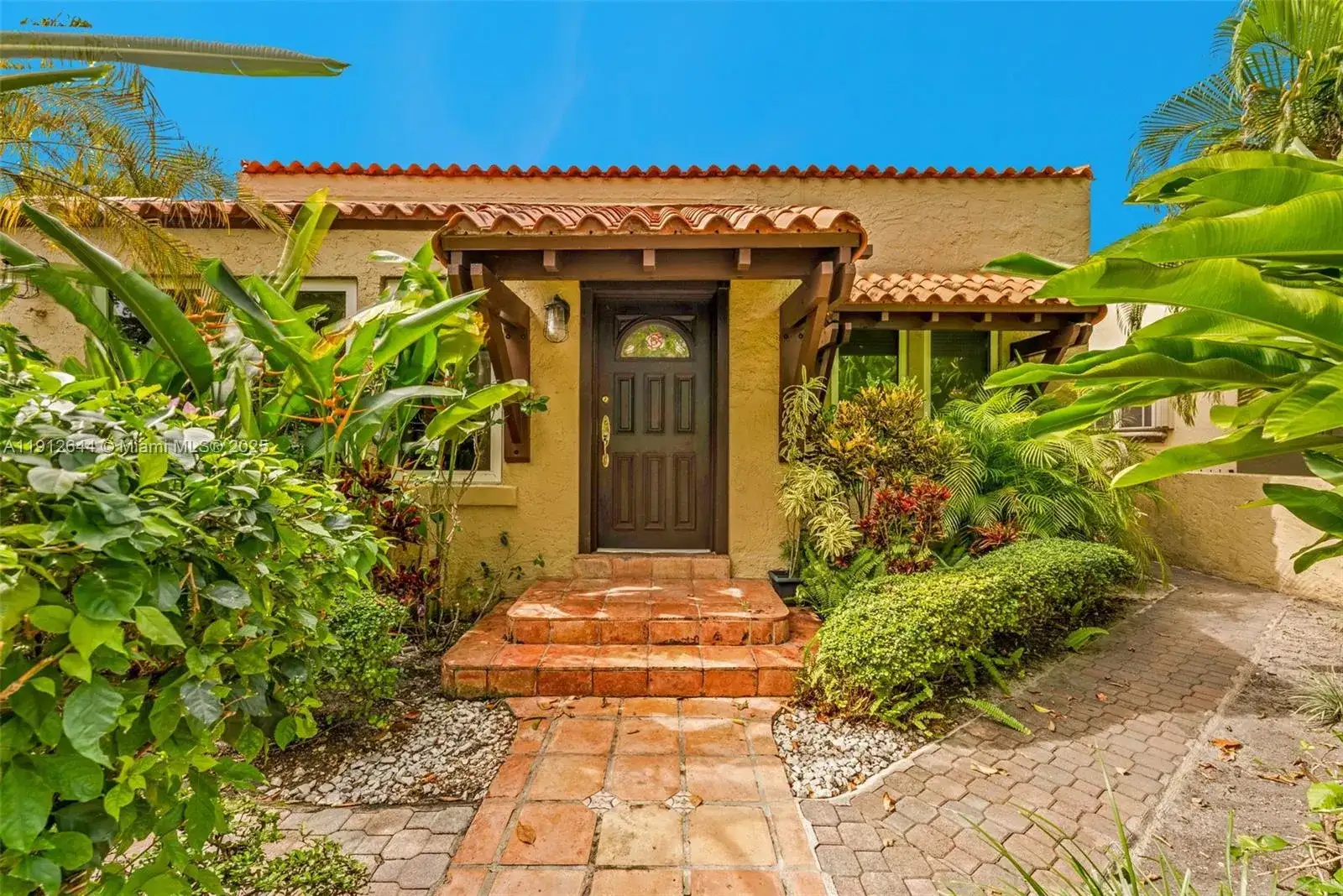 1514 Capri St, Coral Gables FL 33134 photo 3