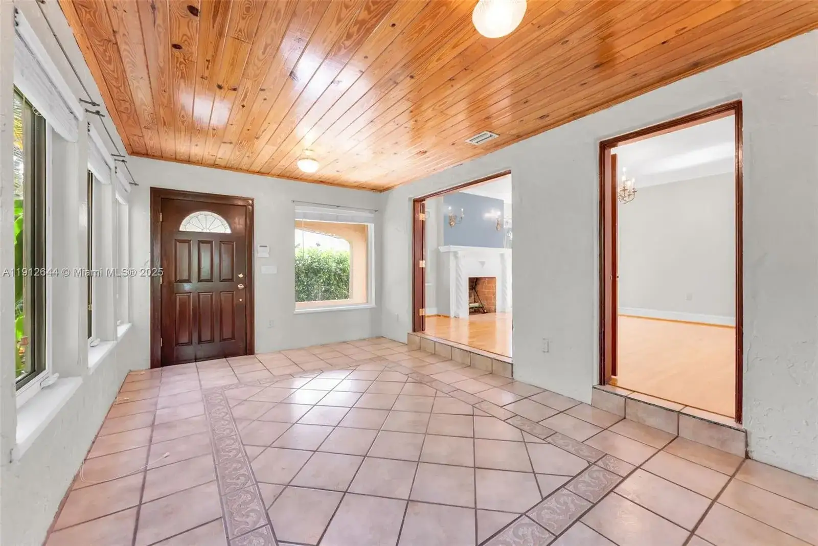 1514 Capri St, Coral Gables FL 33134 photo 4