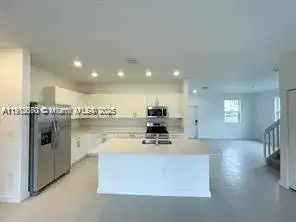 2647 SE 8th Ct, Homestead FL 33035 photo 5
