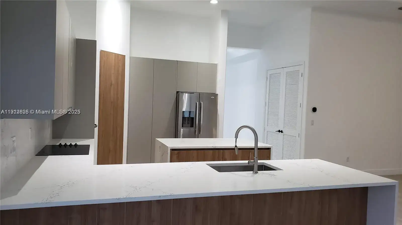 8280 NW 28th St, Cooper City FL 33024 photo 3