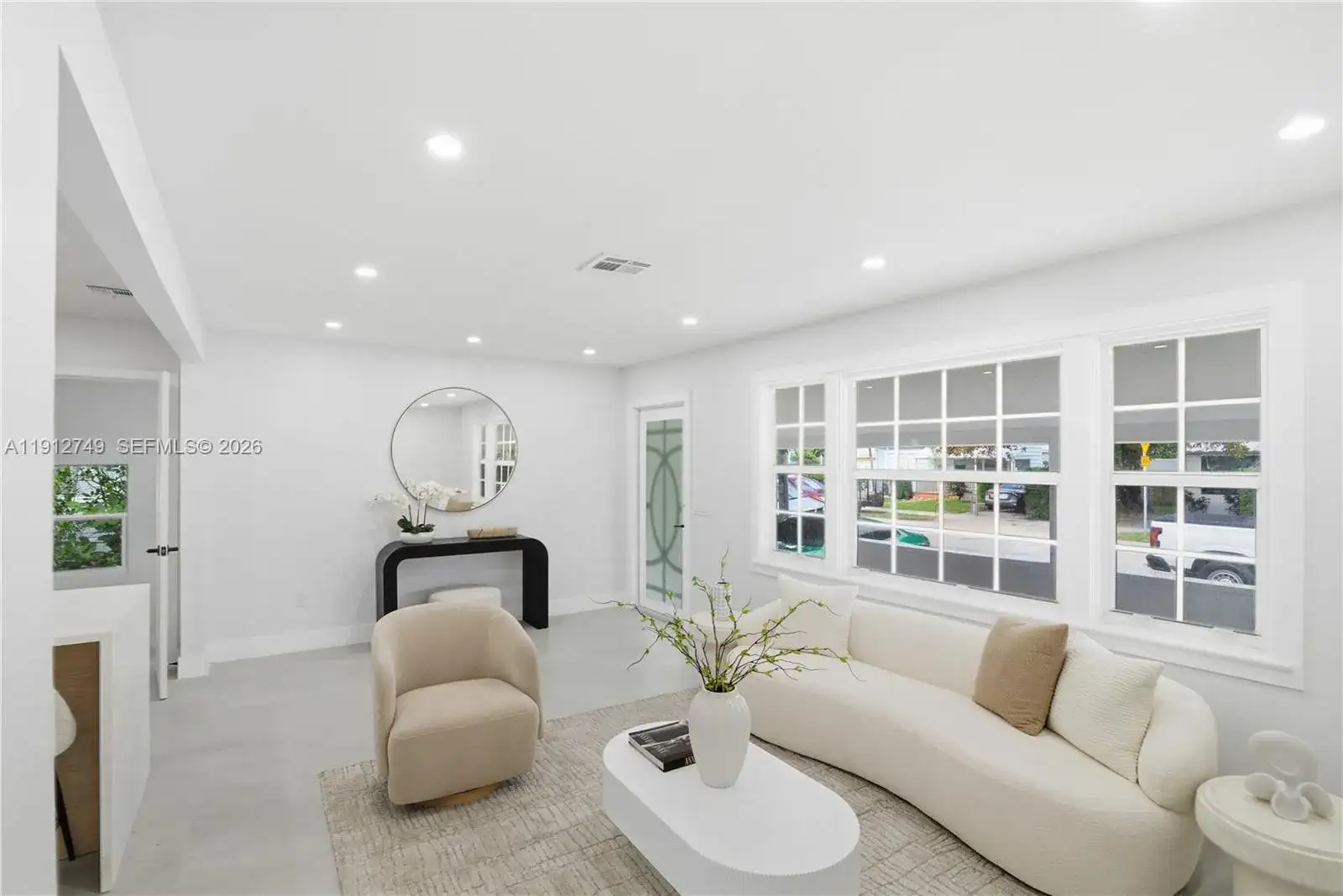 560 NE 110th Ter, Miami FL 33161 photo 5