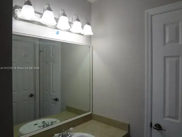 452 NE 210th Circle Ter # 2037, Miami FL 33179 photo 2