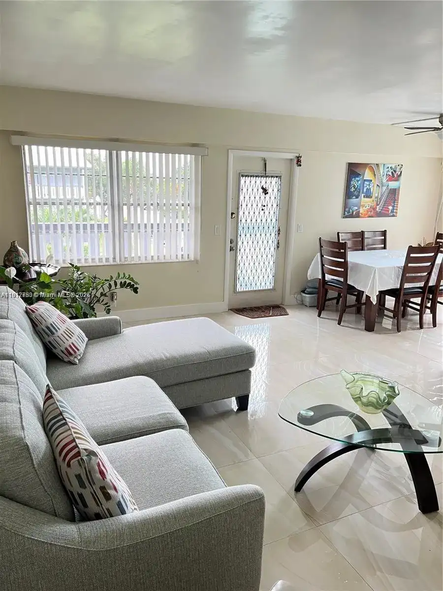 155 Suffolk D # D, Boca Raton FL 33434 photo 4