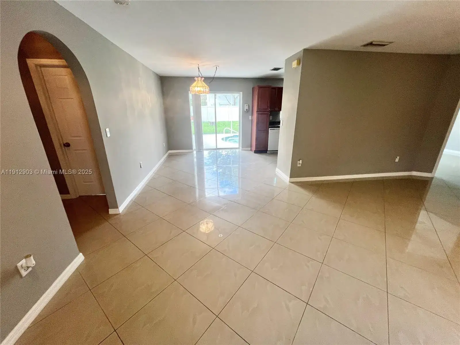 15561 Spring Line Ln, Fort Myers FL 33905 photo 3