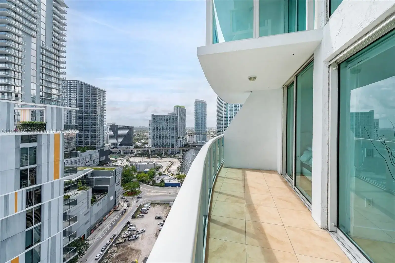 41 SE 5th St # 1508, Miami FL 33131 photo 4