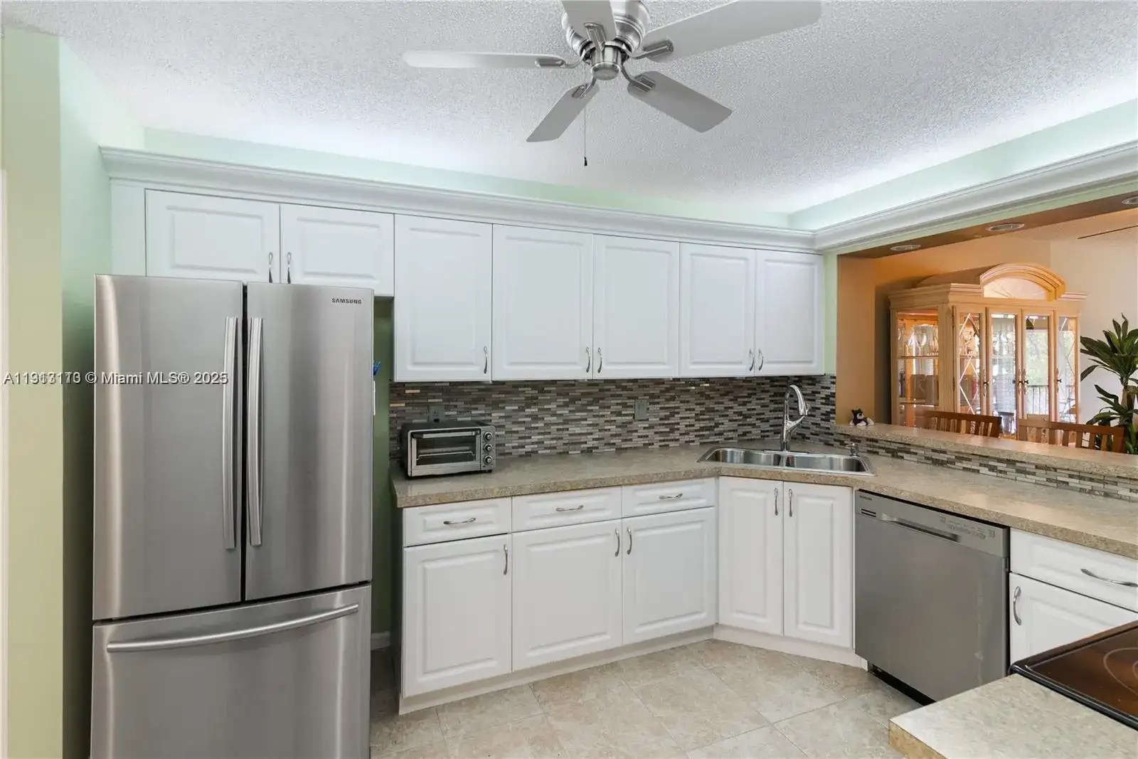 7338 Fairfax Dr # 203, Tamarac FL 33321 photo 3