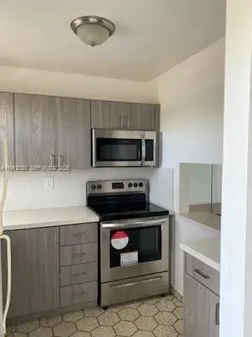 8460 Sunrise Lakes Blvd # 308, Sunrise FL 33322 photo 5
