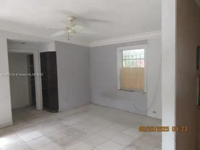 8400 NW 21st Ave, Miami FL 33147 photo 2