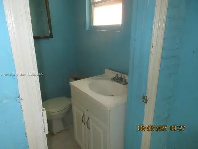 8400 NW 21st Ave, Miami FL 33147 photo 5