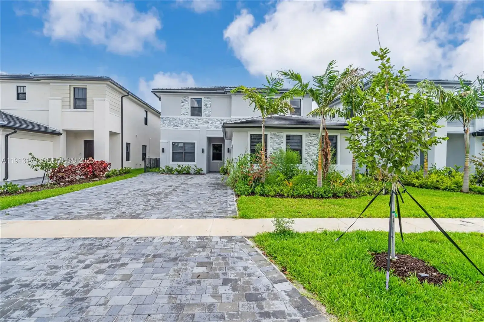 4276 SW 173rd Ave, Miramar FL 33029 photo 2