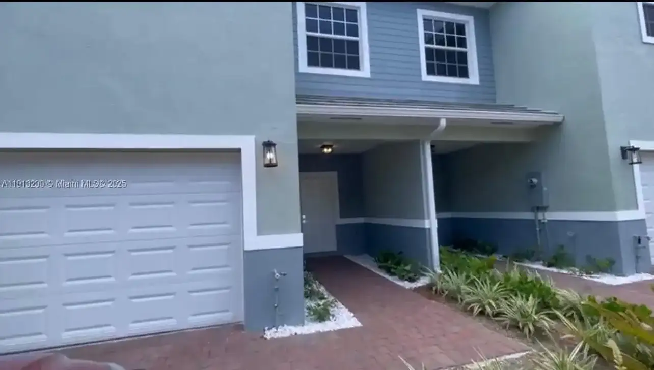 1350 Crystal Way # 101, Delray Beach FL 33444 photo 2