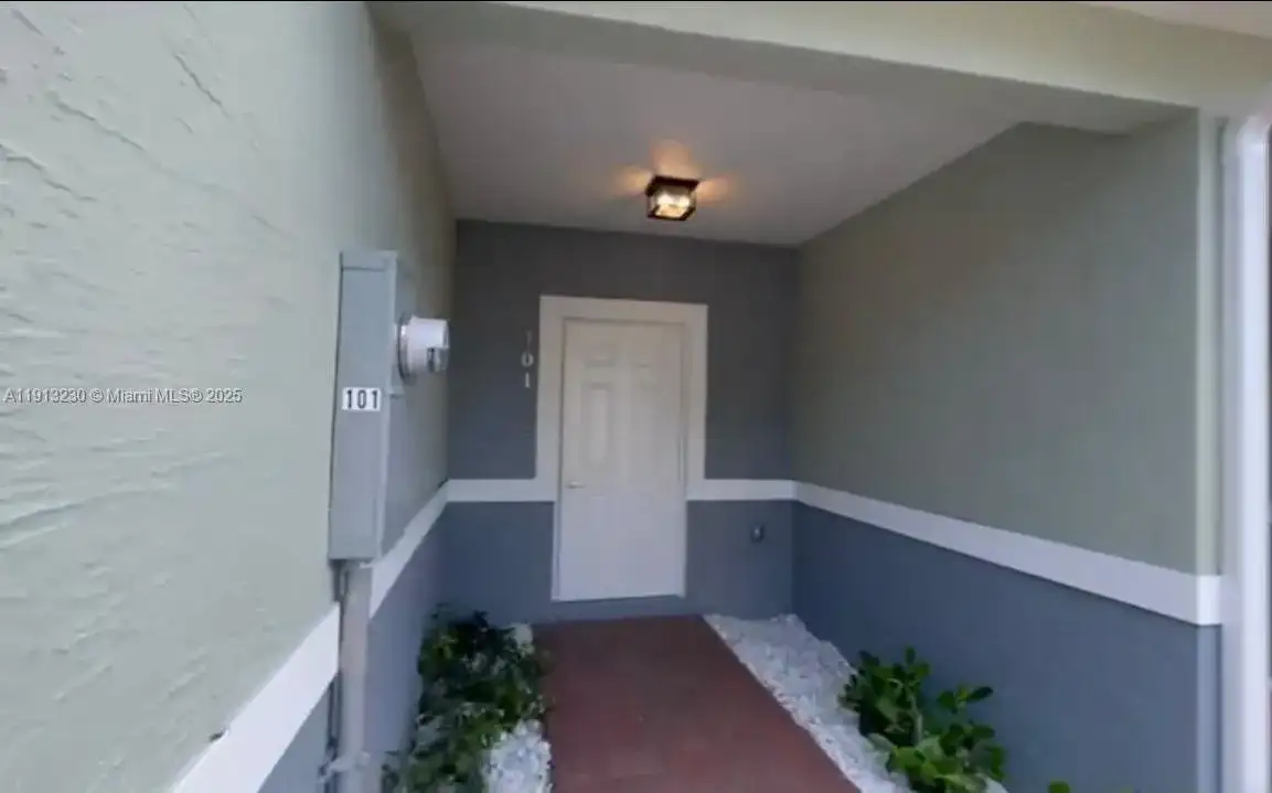 1350 Crystal Way # 101, Delray Beach FL 33444 photo 3
