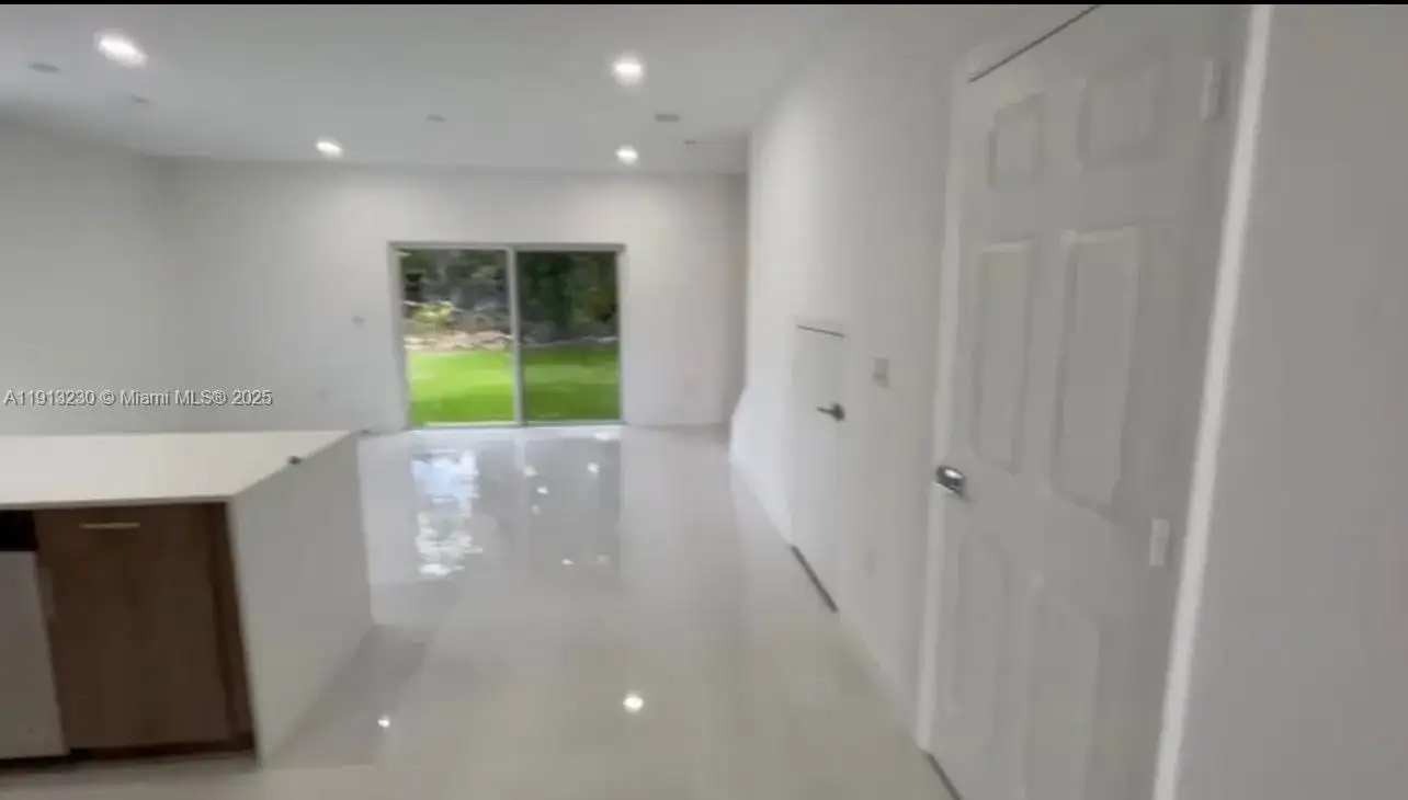 1350 Crystal Way # 101, Delray Beach FL 33444 photo 5