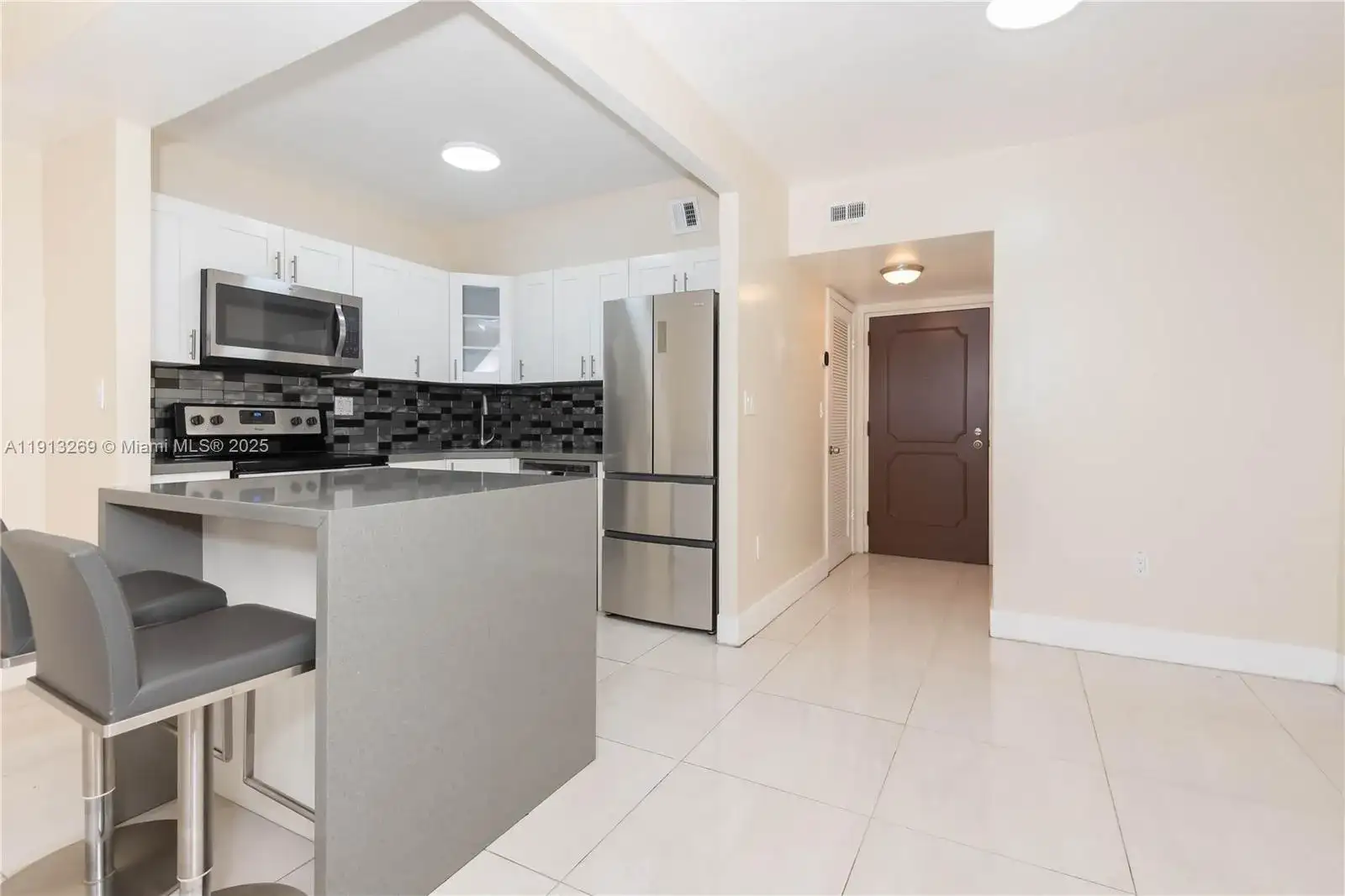 300 NW 42nd Ave # 411, Miami FL 33126 photo 2