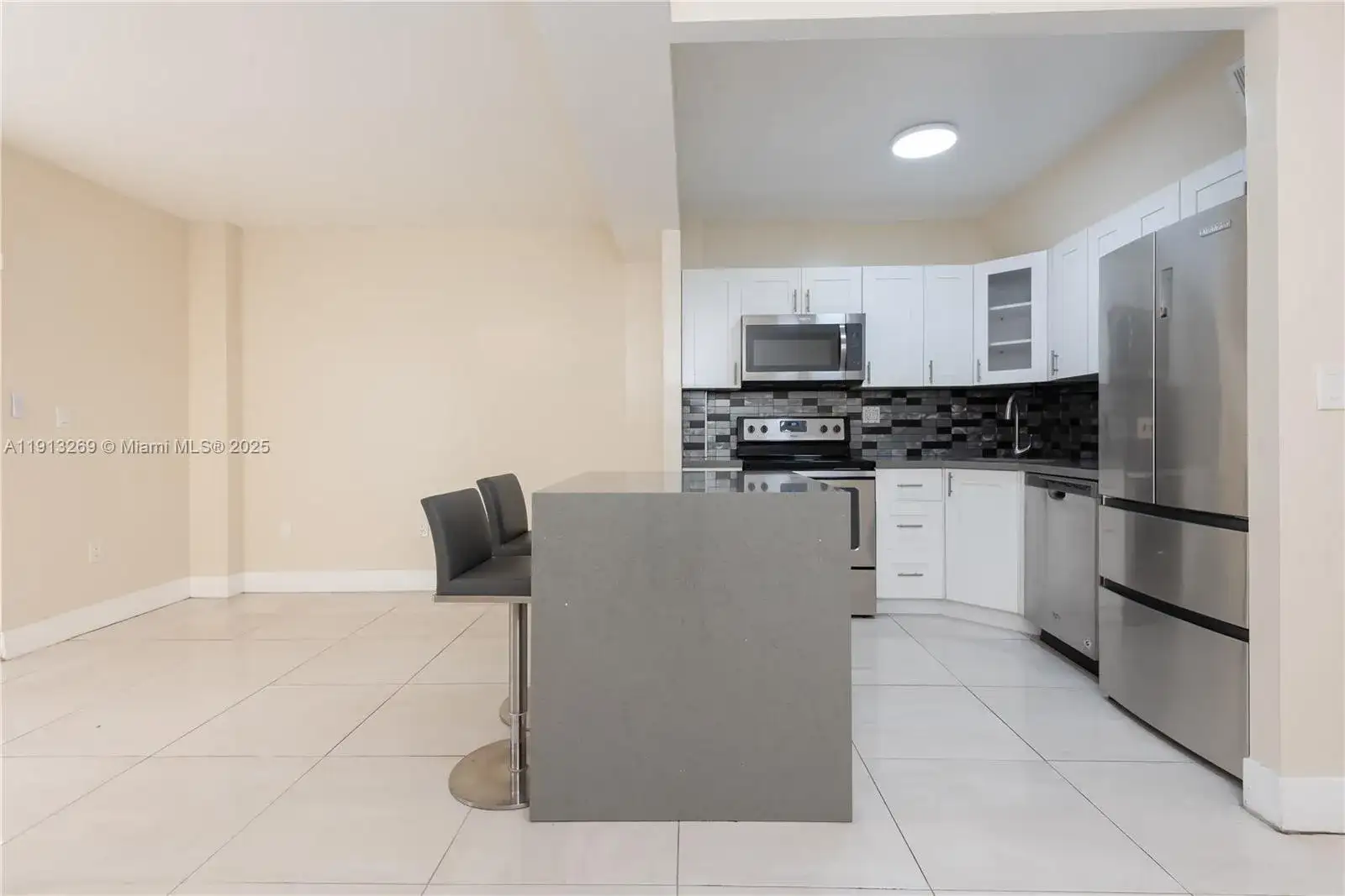 300 NW 42nd Ave # 411, Miami FL 33126 photo 3