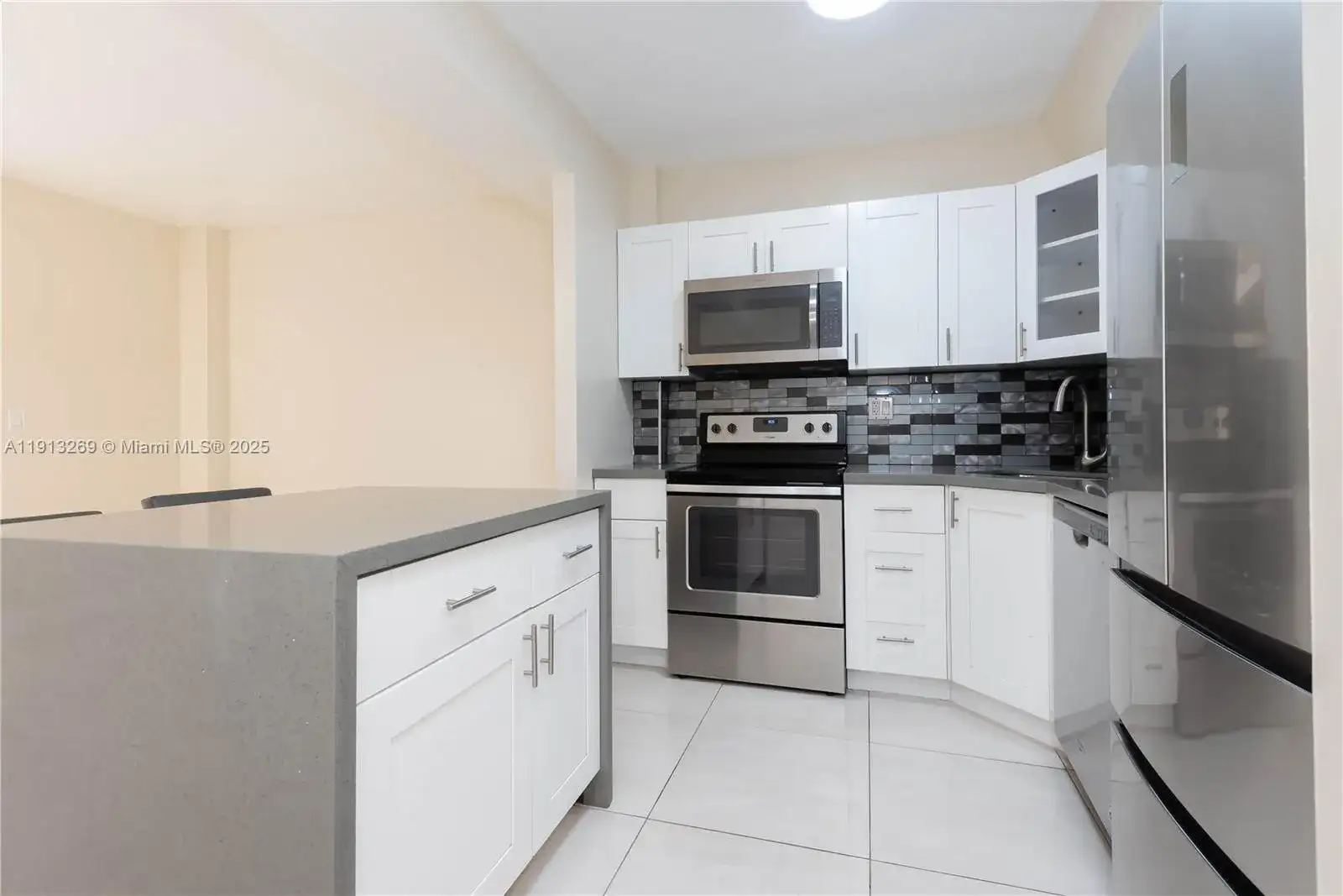 300 NW 42nd Ave # 411, Miami FL 33126 photo 5