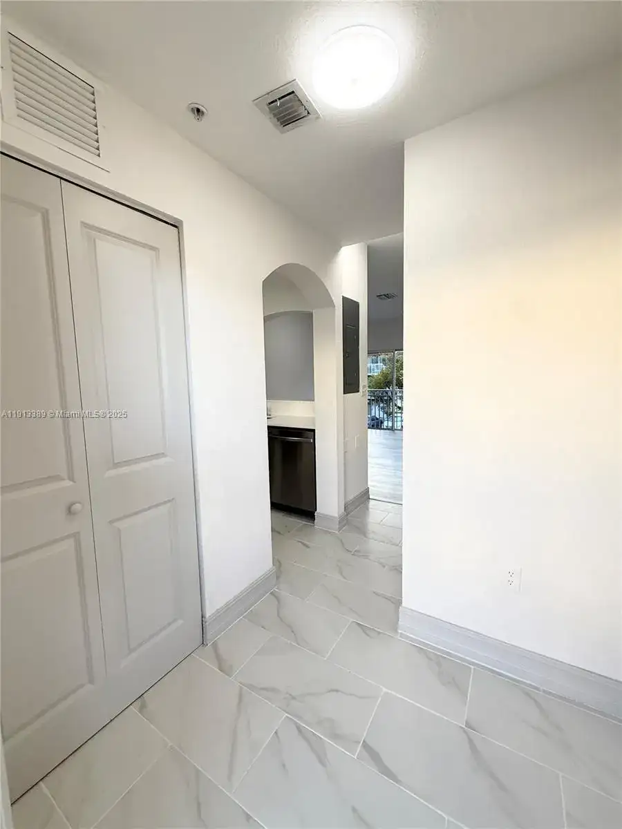 7991 NW 8th St # 113B, Miami FL 33126 photo 4