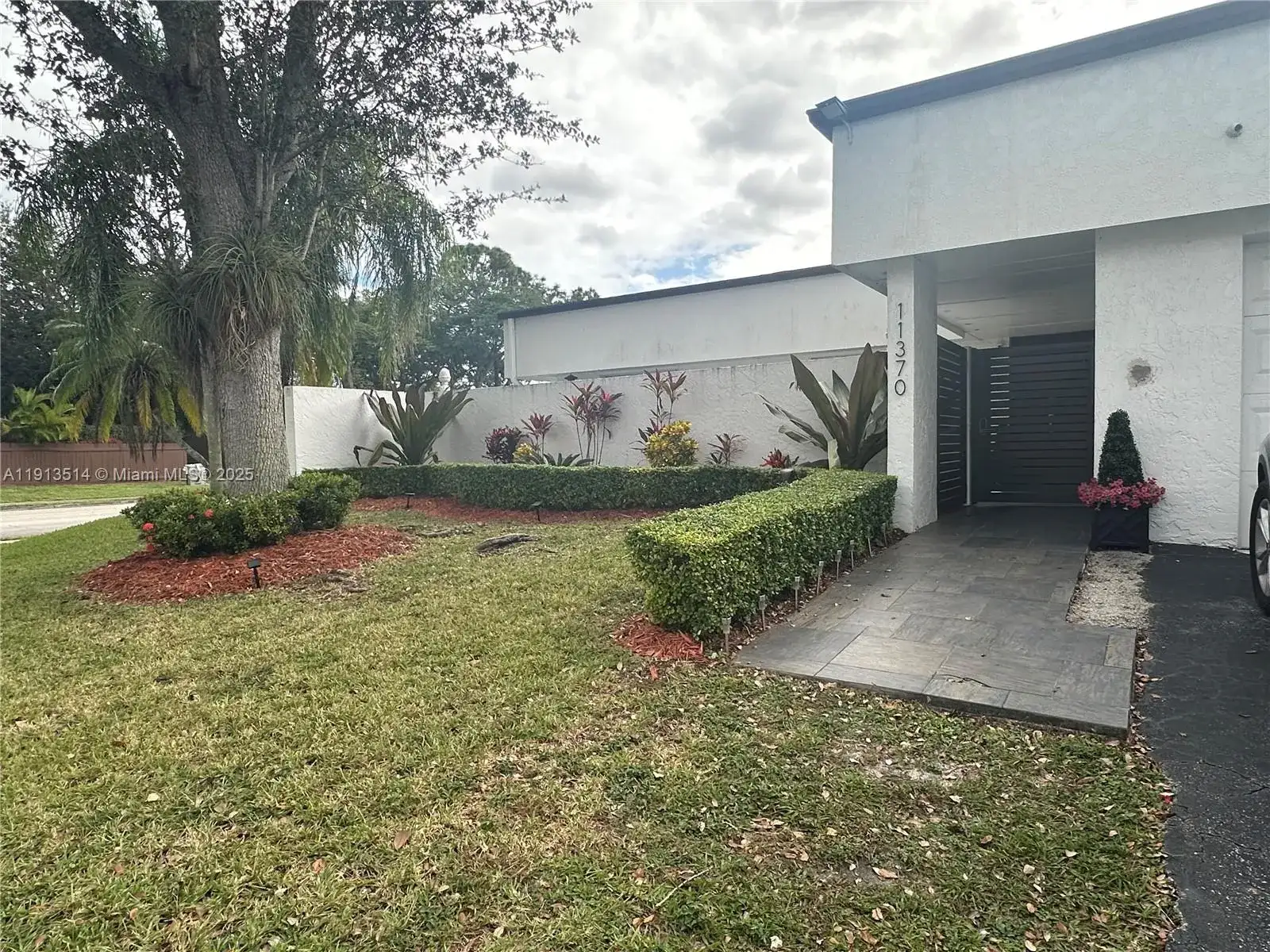 11370 SW 113th Ter, Miami FL 33176 photo 3