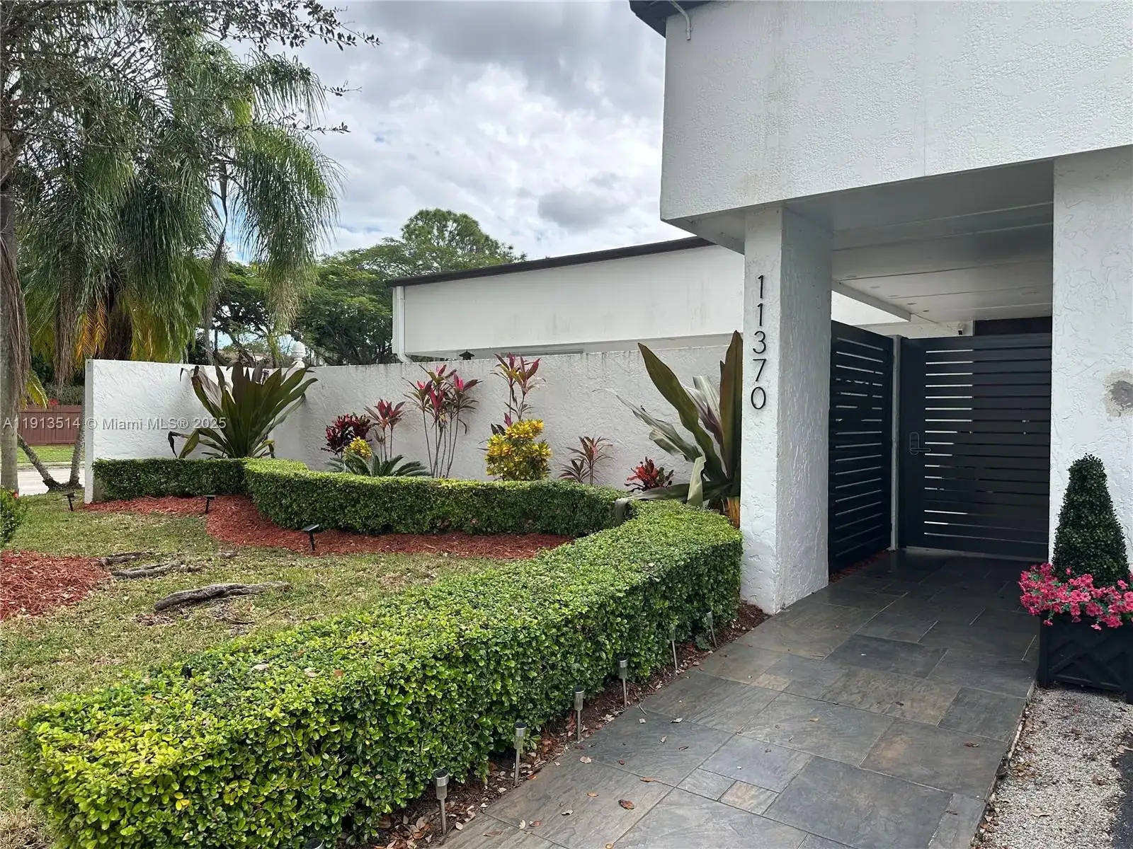 11370 SW 113th Ter, Miami FL 33176 photo 4