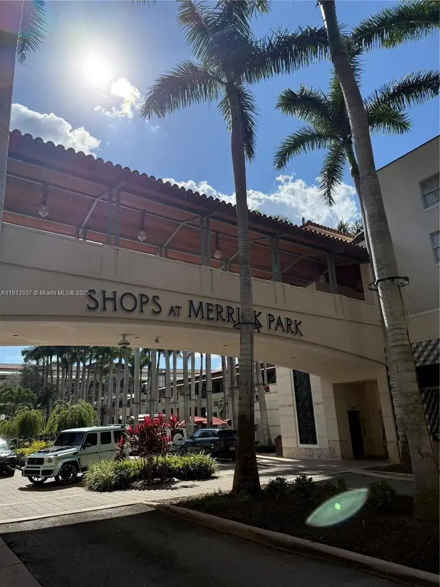 4100 Salzedo St # 811, Coral Gables FL 33146 photo 2