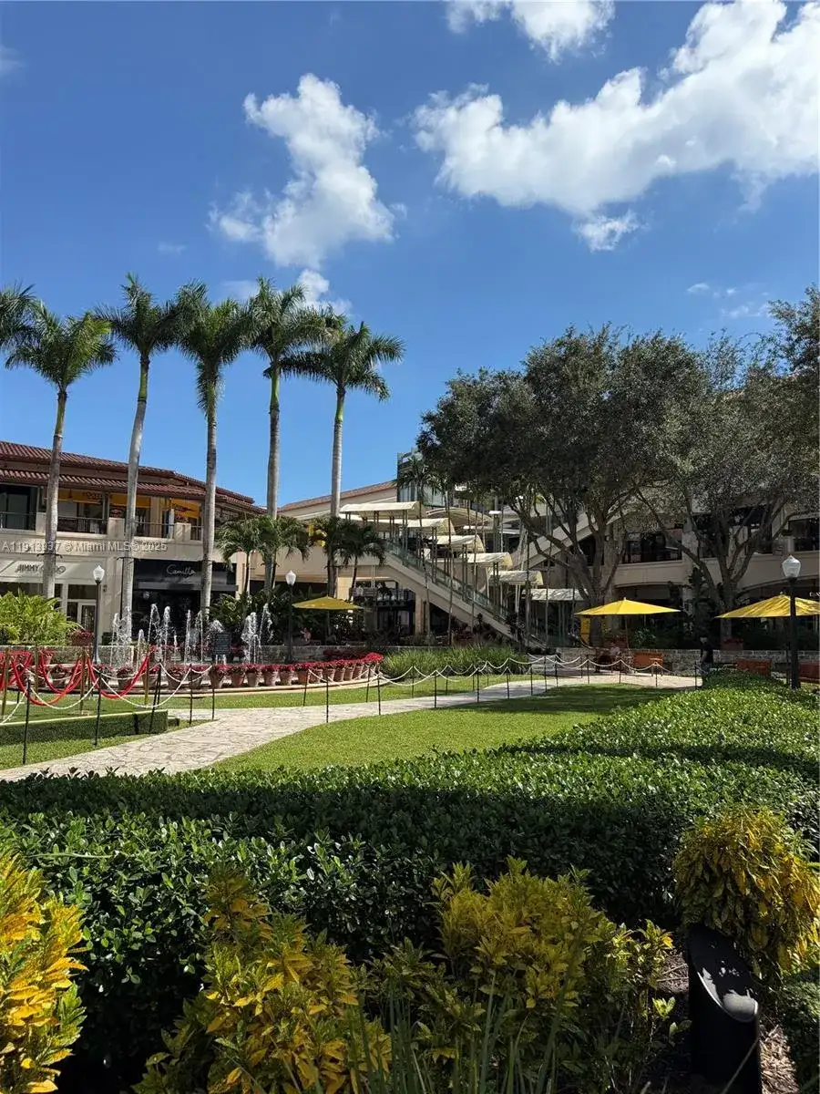 4100 Salzedo St # 811, Coral Gables FL 33146 photo 3