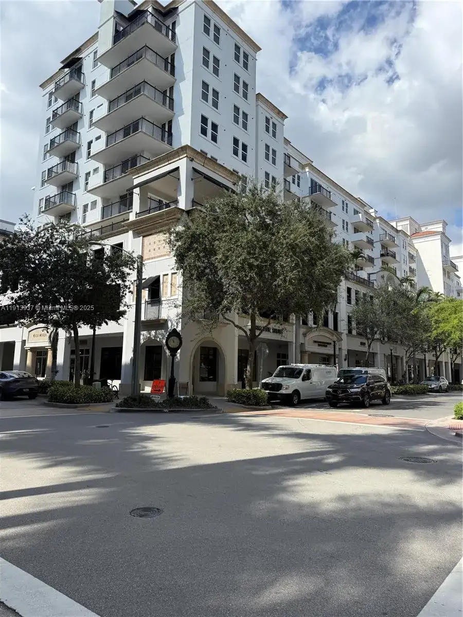 4100 Salzedo St # 811, Coral Gables FL 33146 photo 4
