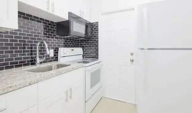 309 Phippen Waiters Rd # 1, Dania Beach FL 33004 photo 5